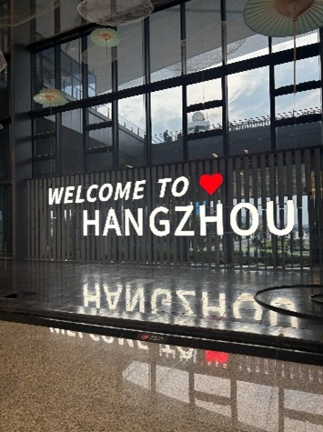 2025年度「中日青少年友好交流計画」訪中プログラムに本学部学生２名が参加しました